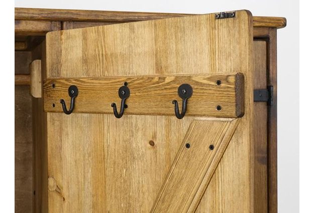 Masivní šatní skříň Rustyk 155 cm