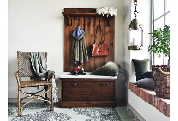 Panel s vešiakmi Rustyk