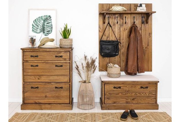 Panel s vešiakmi Rustyk