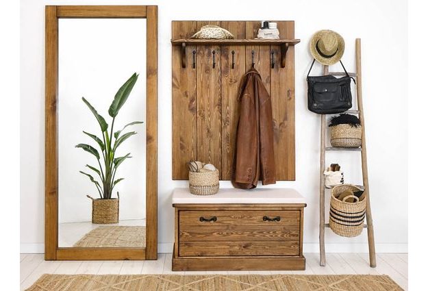 Panel s vešiakmi Rustyk