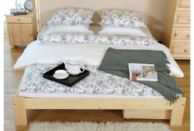 Masivní postel Ada 160 x 200 cm