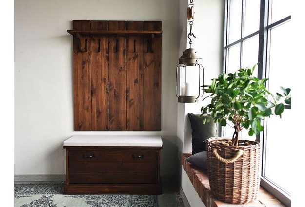 Panel s vešiakmi Rustyk