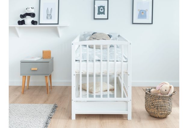 Borovicová dětská postýlka Baby Classic