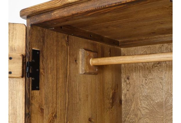 Masivní skříň Rustyk 105 cm