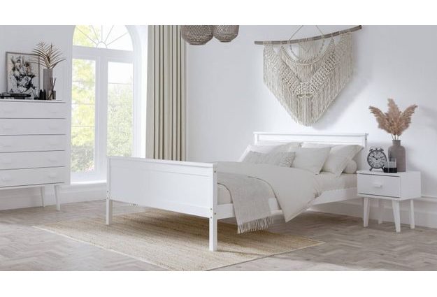 Bílá postel Leona 140 x 200 cm