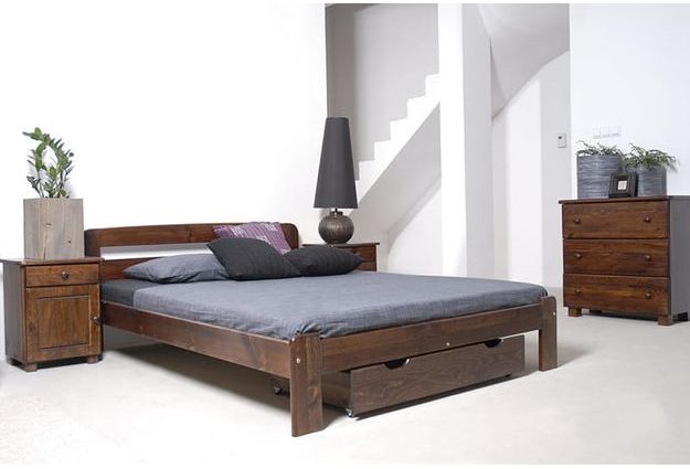 Masivní borovicová postel Sára 180 x 200 cm