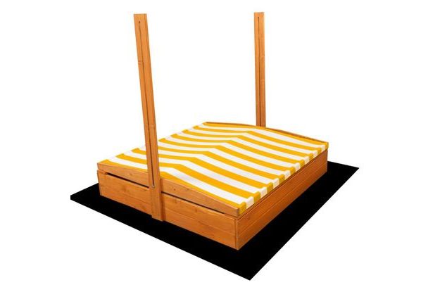 Dřevěné uzavíratelné pískoviště s lavičkami a stříškou, impregnované pro dlouhou životnost a ochranu před nepříznivými povětrnostními vlivy