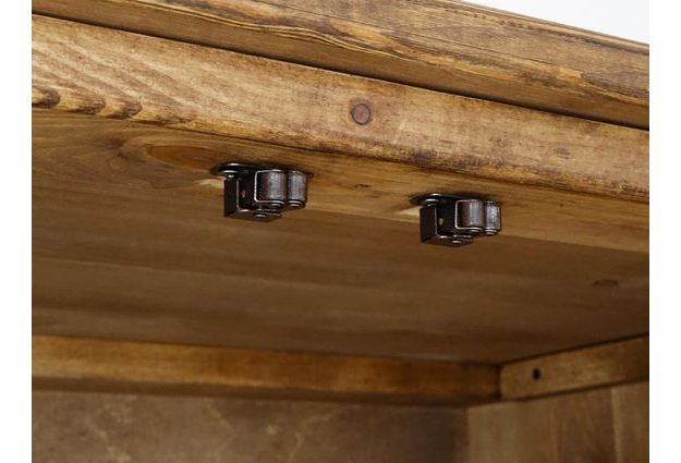 Masivní šatní skříň Rustyk 155 cm