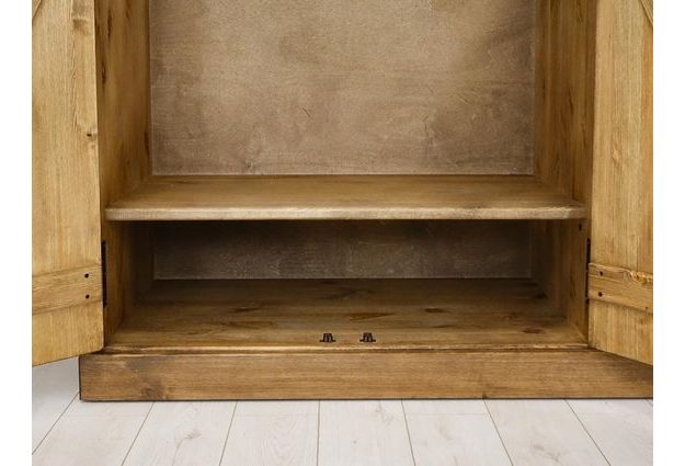 Masivní šatní skříň Rustyk 155 cm