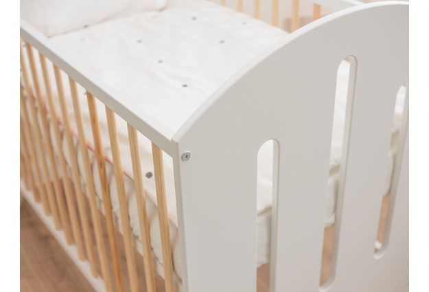 Bílá dětská postýlka Baby Dream 60 x 120 cm