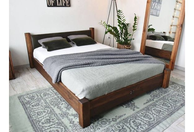 Borovicová postel Ziemowit 180 x 200 cm