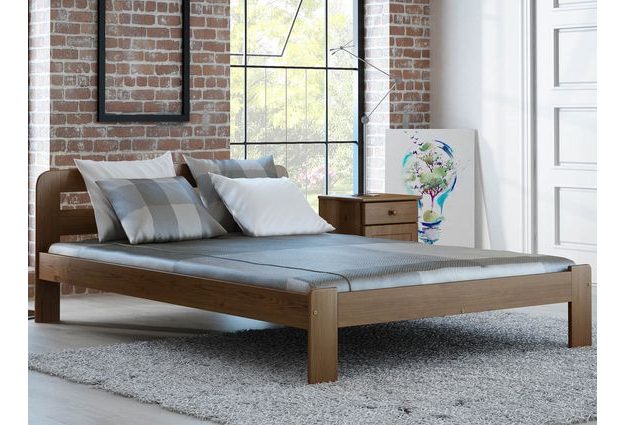 Masivní borovicová postel Sára 140 x 200 cm