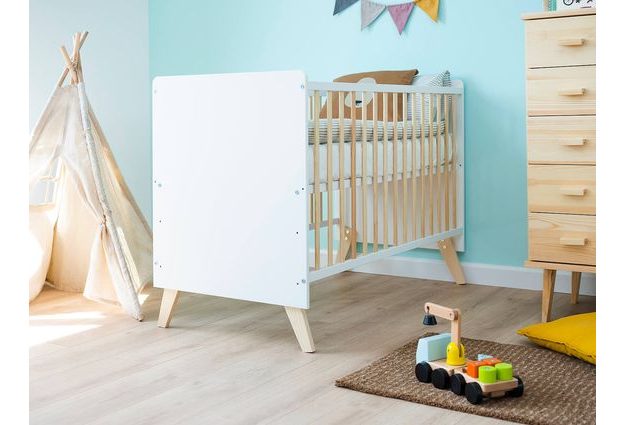 Bílá dětská postýlka Baby Happy 60 x 120 cm