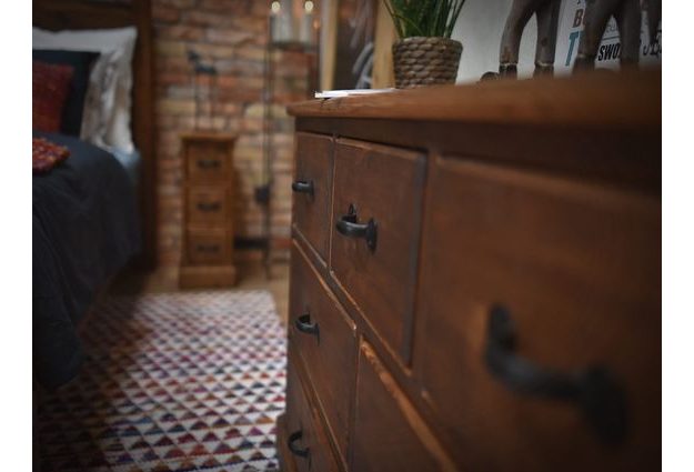 Masivní komoda Rustyk 3/6