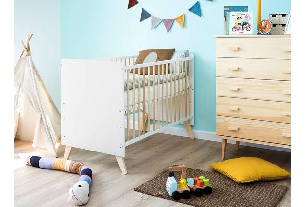 Bílá dětská postýlka Baby Happy 60 x 120 cm