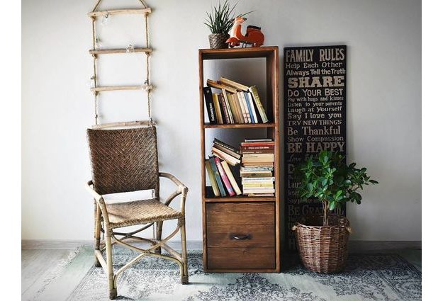 Masivní borovicový regál Rustyk 1/3