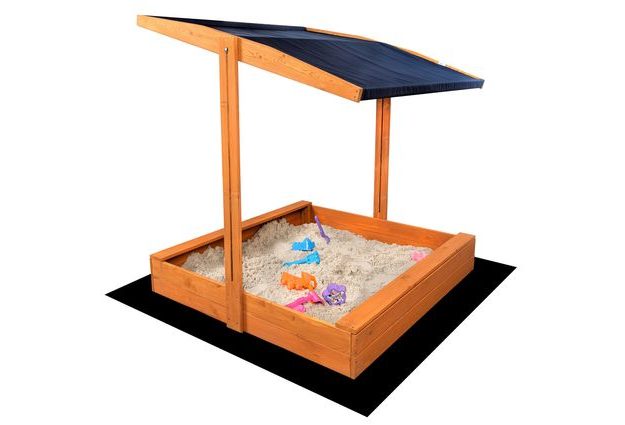 Dřevěné uzavíratelné pískoviště s lavičkami a stříškou, impregnované pro dlouhou životnost a ochranu před nepříznivými povětrnostními vlivy