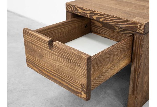 Noční stolek Marika 4