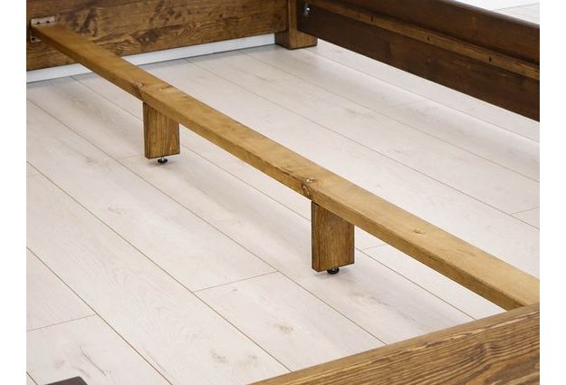 Posteľ Rustyk Ostrowit II 180 x 200 cm