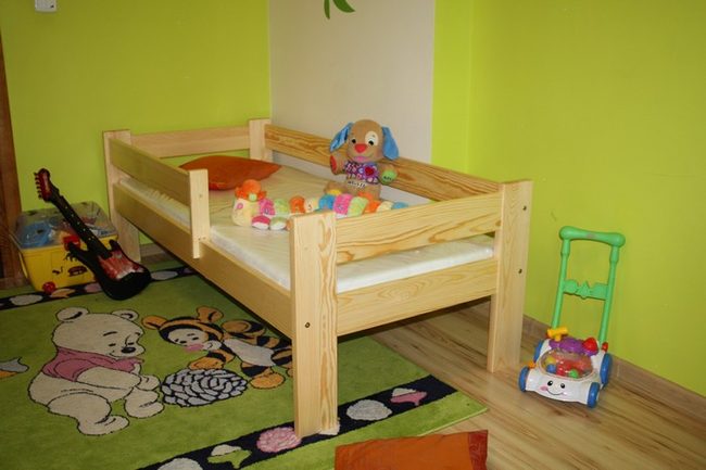 Dětská postel KRZYS 70 x 160 cm - bezbarvý lak