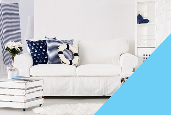 Vrátili byste se ihned na dovolenou? Neteskněte a zařiďte si obývací pokoj v pobřežním stylu