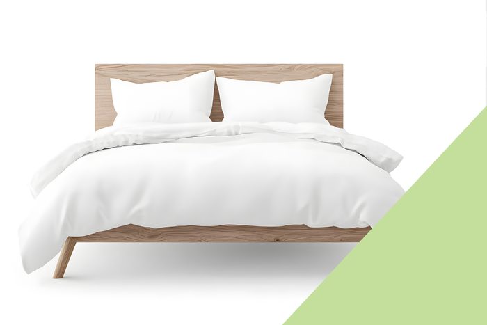 Vrže vám postel? 9 nejčastějších příčin a jak je rychle vyřešit