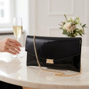 Högl lakované psaníčko black 2-141014-0100