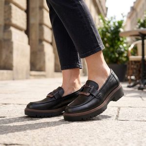 Tamaris mokasíny na vysoké podešvi black leather 1-24722-43
