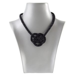 Náhrdelník rokajl uzel černý