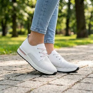 Looke kožené perforované polobotky Leonore White L1051_03