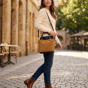Högl luxusní malá crossbody kabelka camel/chocplum 2-145522-1121