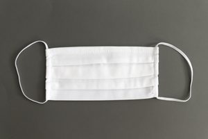 Bavlnené rúško s plochou gumičkou a vreckom
