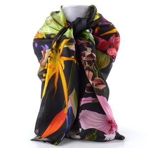 Fraas hedvábný šátek s květinovým motivem černý/barevný 622007-998