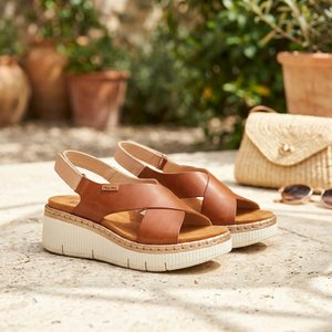 Pikolinos sandále na platforme Palma Marfil W4N-0650C1