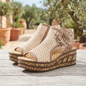 Rieker béžové sandály 66201-62
