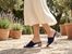Tamaris kožené pantofle na podpatku Navy Suede 1-27204-42