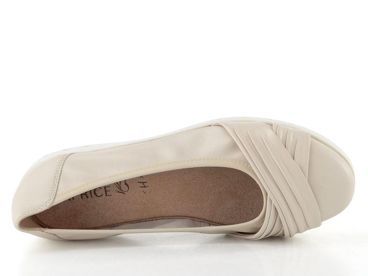 Caprice širší kožené baleríny Off white 9-22118-44