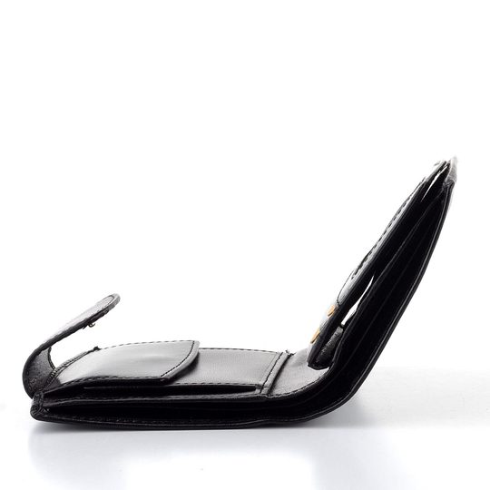 Kožená menší peněženka se zápinkou Black 50465