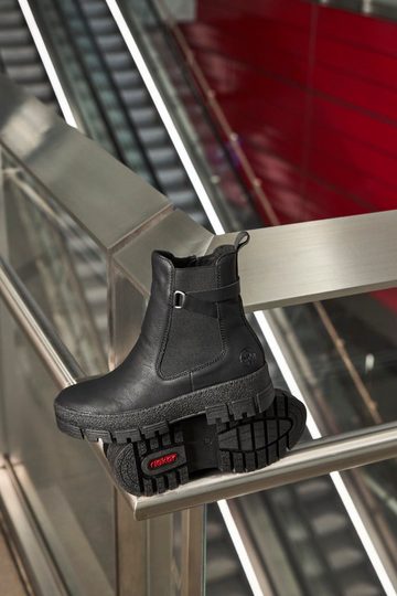 Rieker kotník na hrubé podešvi černý Y0212-00