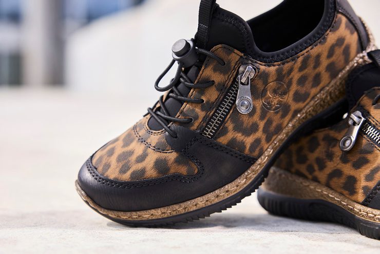 Rieker prozouvací polobotky s olivkou vzorované hnědo-černé N32G0-90