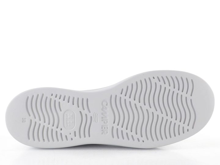 Camper bílé polobotky na platformě Runner Up K200508-041