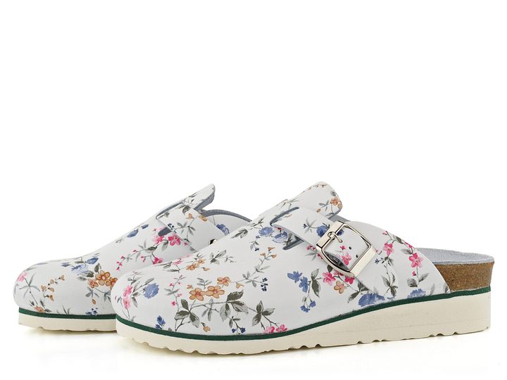 Moosbacher šľapky fuzbetové bambus/biela folklor 518