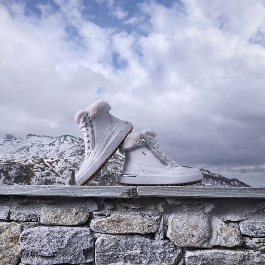 Geox členková obuv s kožušinkou na platforme biela Dalyla ABX D26QSA00046C1000