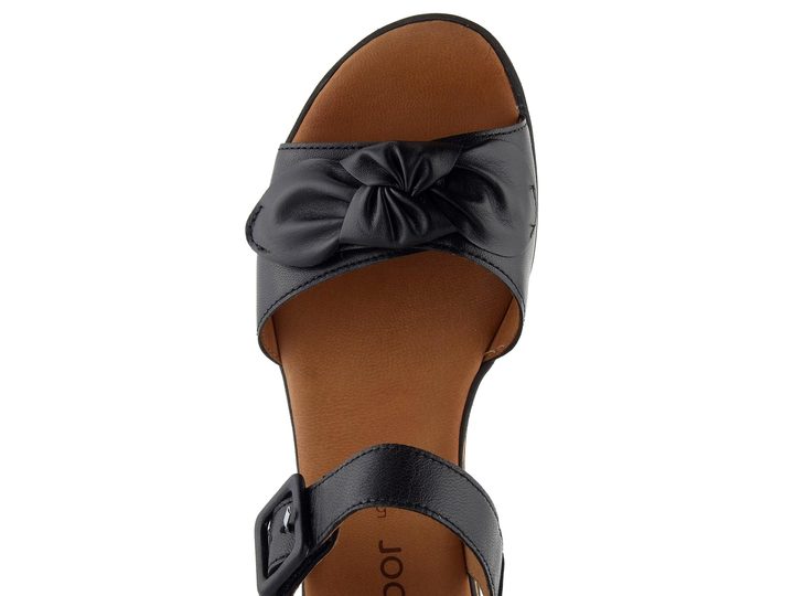 Gabor sandále na kline čierne 64.653.27