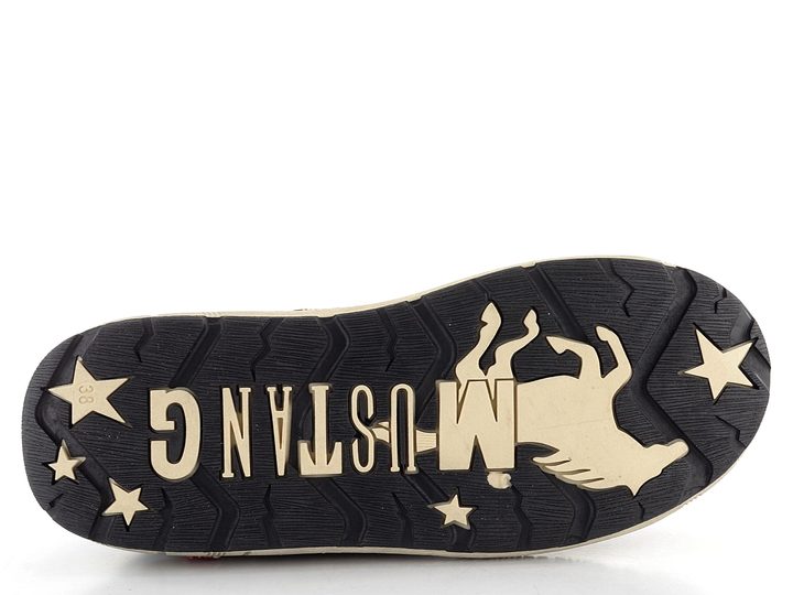 Mustang sportovnější polobotky černé 1290-307-009