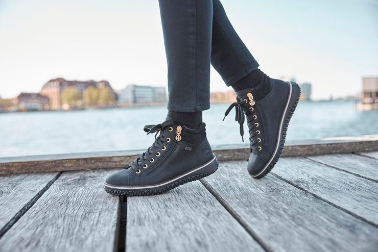 Rieker černý šněrovací kotník se zipem Z4263-00