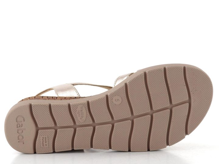 Gabor metalické sandály na klínu puder 82.707.82