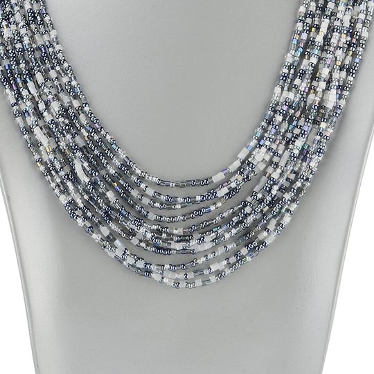 Náhrdelník z drobných rokajlů šedý/mléčný