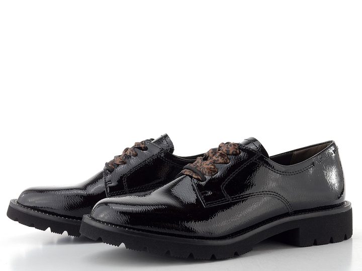 Tamaris lakované polobotky na hrubé podešvi black 1-23649-47