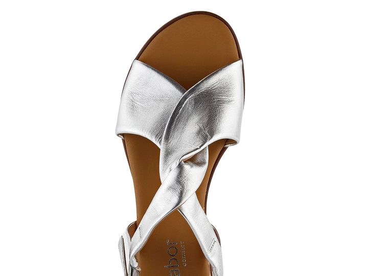 Gabor metalické sandály na klínu Silber 62.751.10